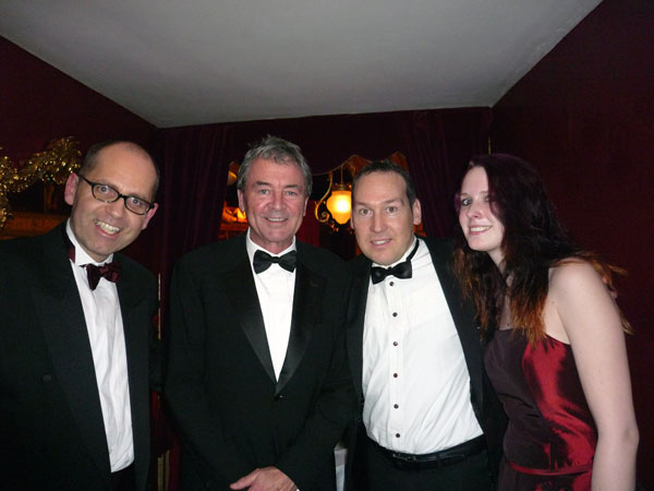 DEEP PURPLE - Sänger Ian Gillan auf dem Prager Opernball 2009