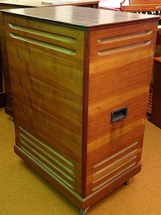 Leslie 147 technisch generalüberholt, Holz Note 2- mit integrierten Tragegriffen