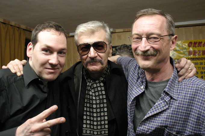 michael-with-wojciech-karolak-and-pavel-serafinski.jpg (80196 Byte)